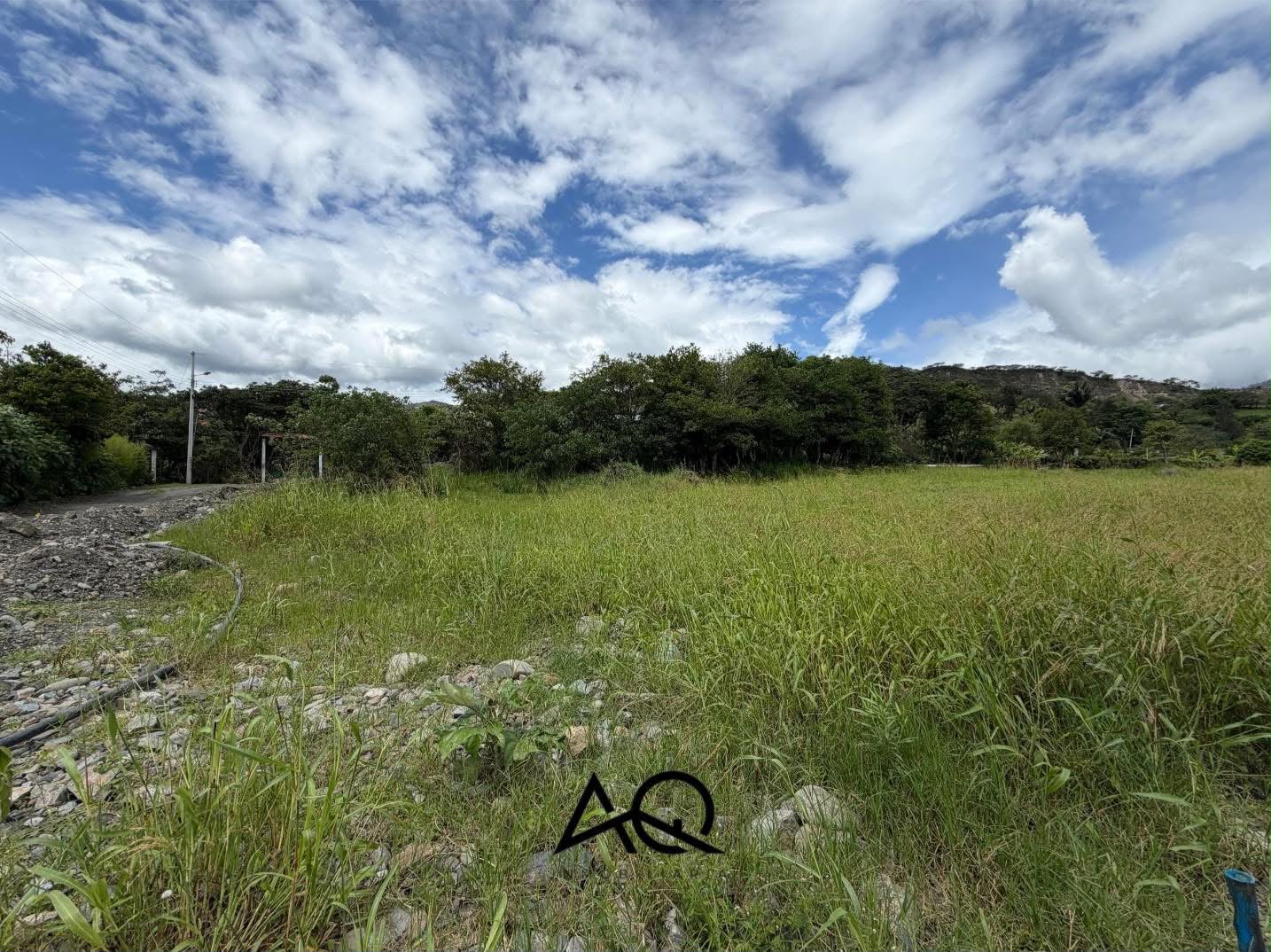 SE VENDE TERRENO EN MALACATOS SECTOR LAS CUCARDAS