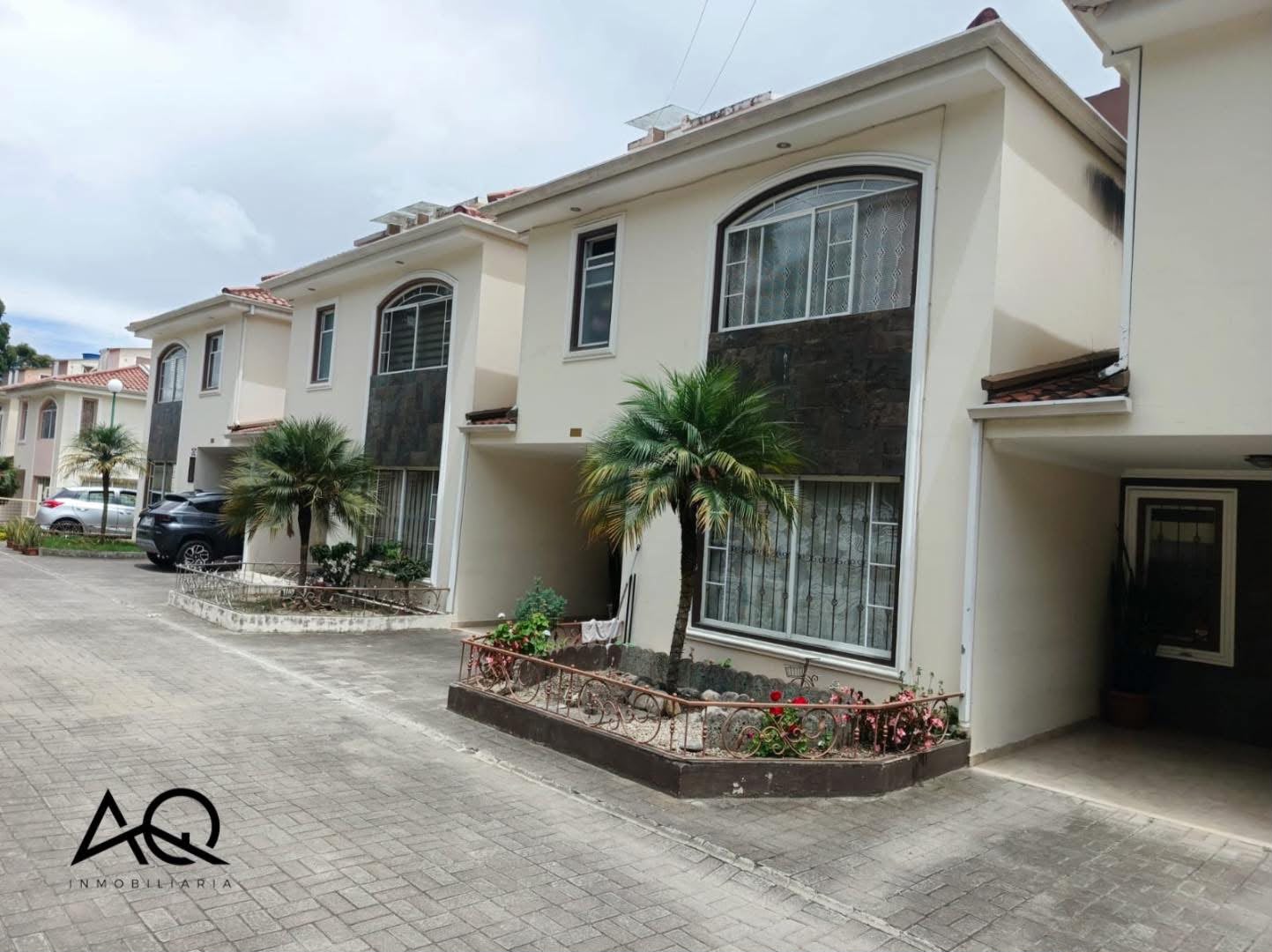 CASA EN VENTA TOTALMENTE AMOBLADA SECTOR ESTANCIA DEL RIO